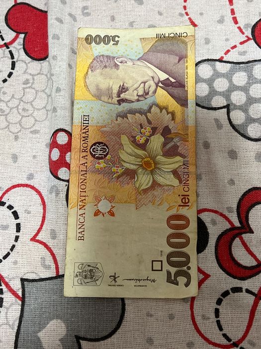 Bancnote vechi cu semiluna și alte modele