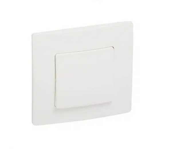 Контакт Legrand Niloe 10A