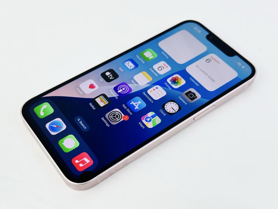 Apple iPhone 13 128GB Pink Отличен!