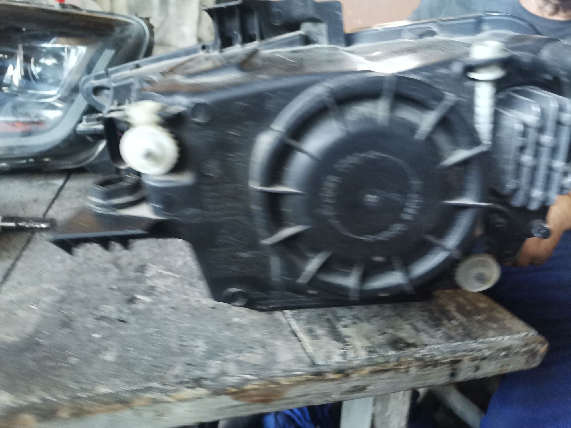 Оргинален Десен фар за audi a3 bi xenon led
