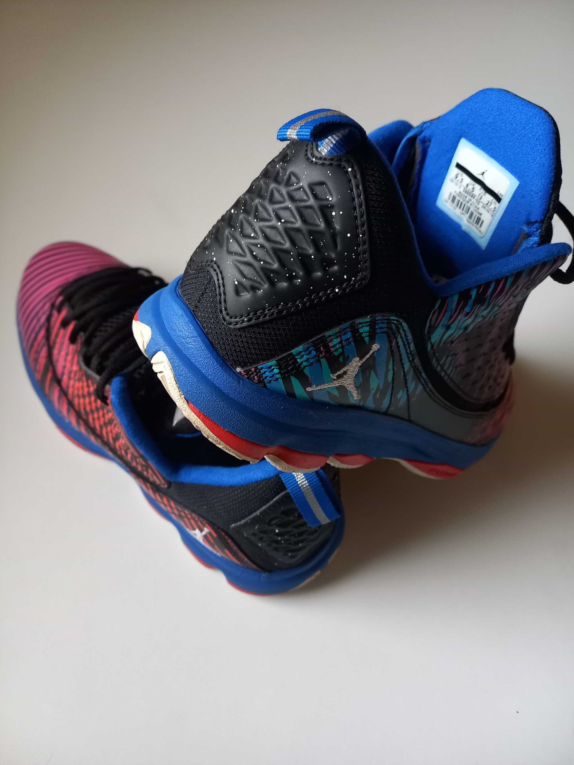 Jordan Chris Paul 3.VI AE Supernova оригинални маратонки