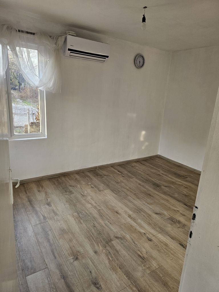 Продава се Къща в Видин, Строител - 55 кв.м за 482 €/кв.м - Снимка #11