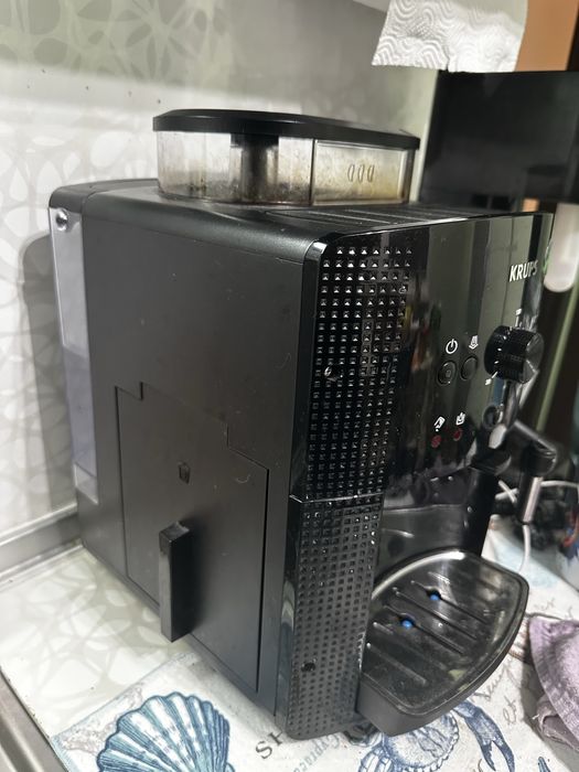 Кафеавтомат KRUPS EA81