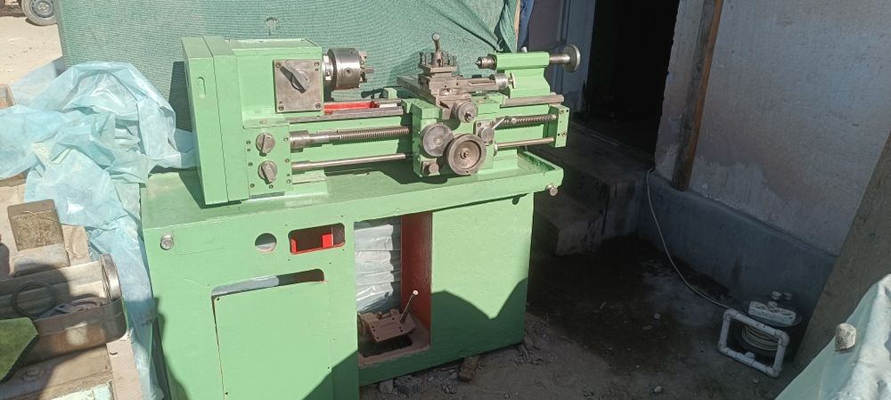 Токарный станок 16у04п