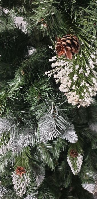 Brad artificial nins 220 cm