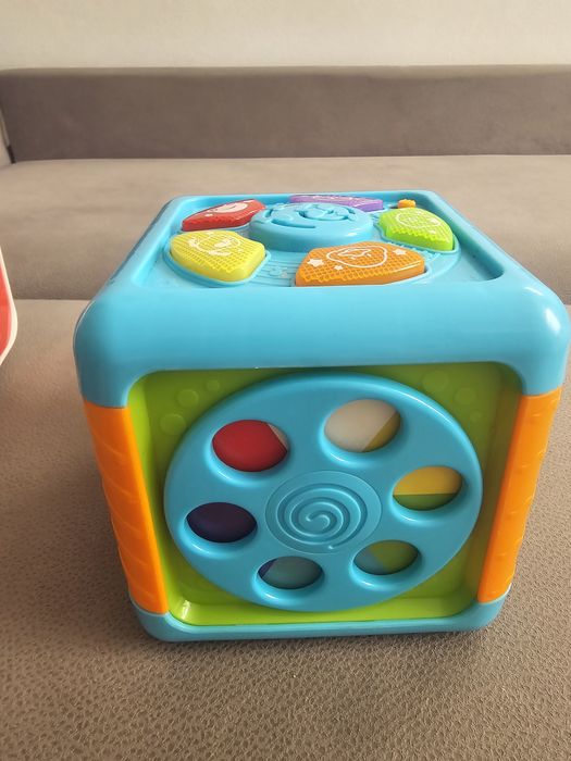 Продам бизикуб в отличном состоянии