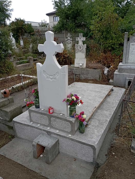 Loc de veci in cimitirul Sineasca - Craiova