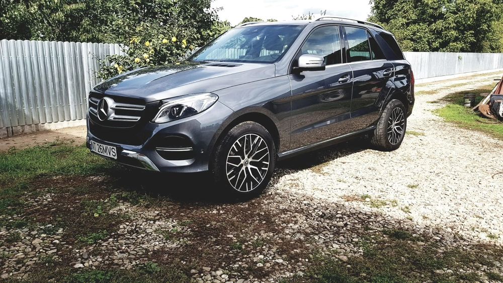 Mercedes-Benz GLE Unic proprietar in tara