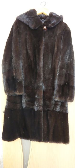 Продам Норковую шубу Греция