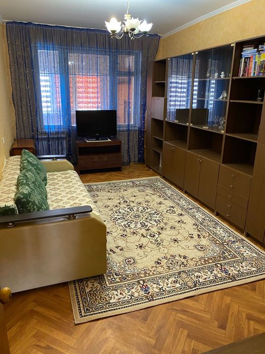 Сдам 3 км. квартиру на долгий срок