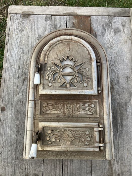 Usa din fonta Soba Teracota