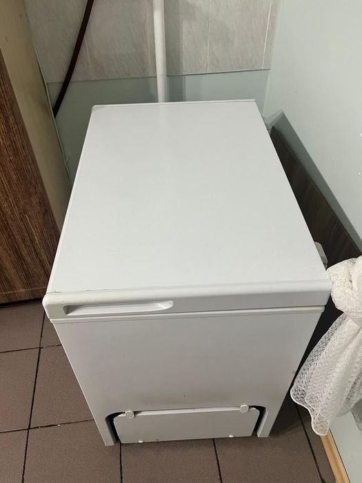 Продам морозильную камеру