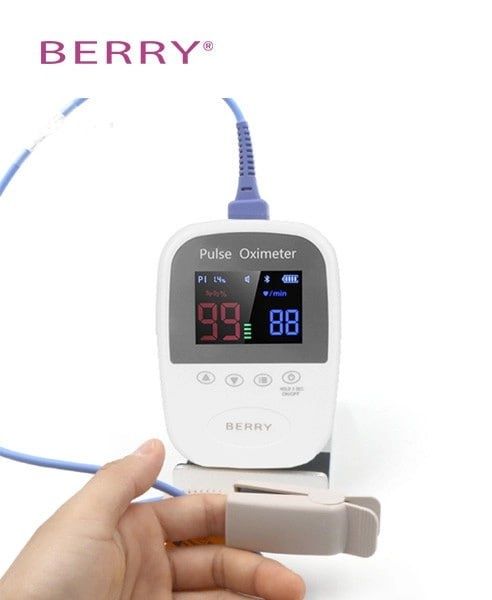 Пульсоксиметр BERRY ( профессиональный)