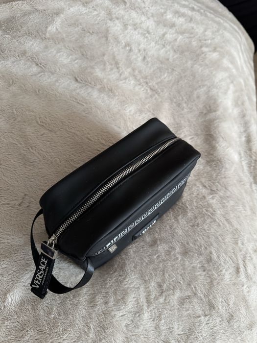 Чисто нова чанта Versace Fragrances