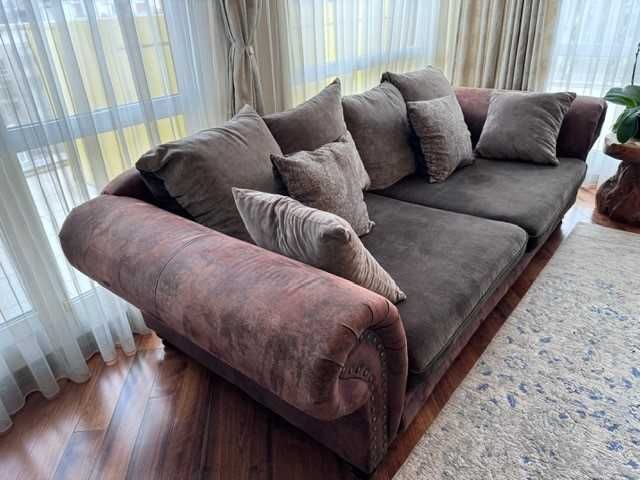 Луксозен масивен диван