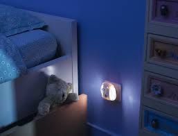 Safety 1st Автоматична нощтна лампа