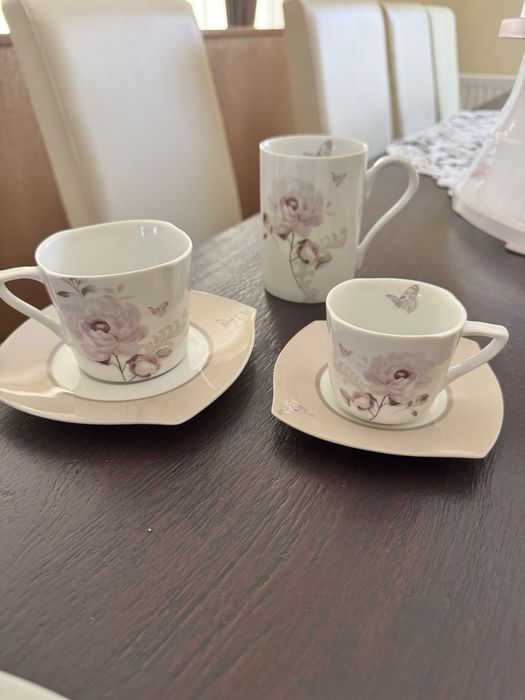 Set complet de vesela pt 12 persoane