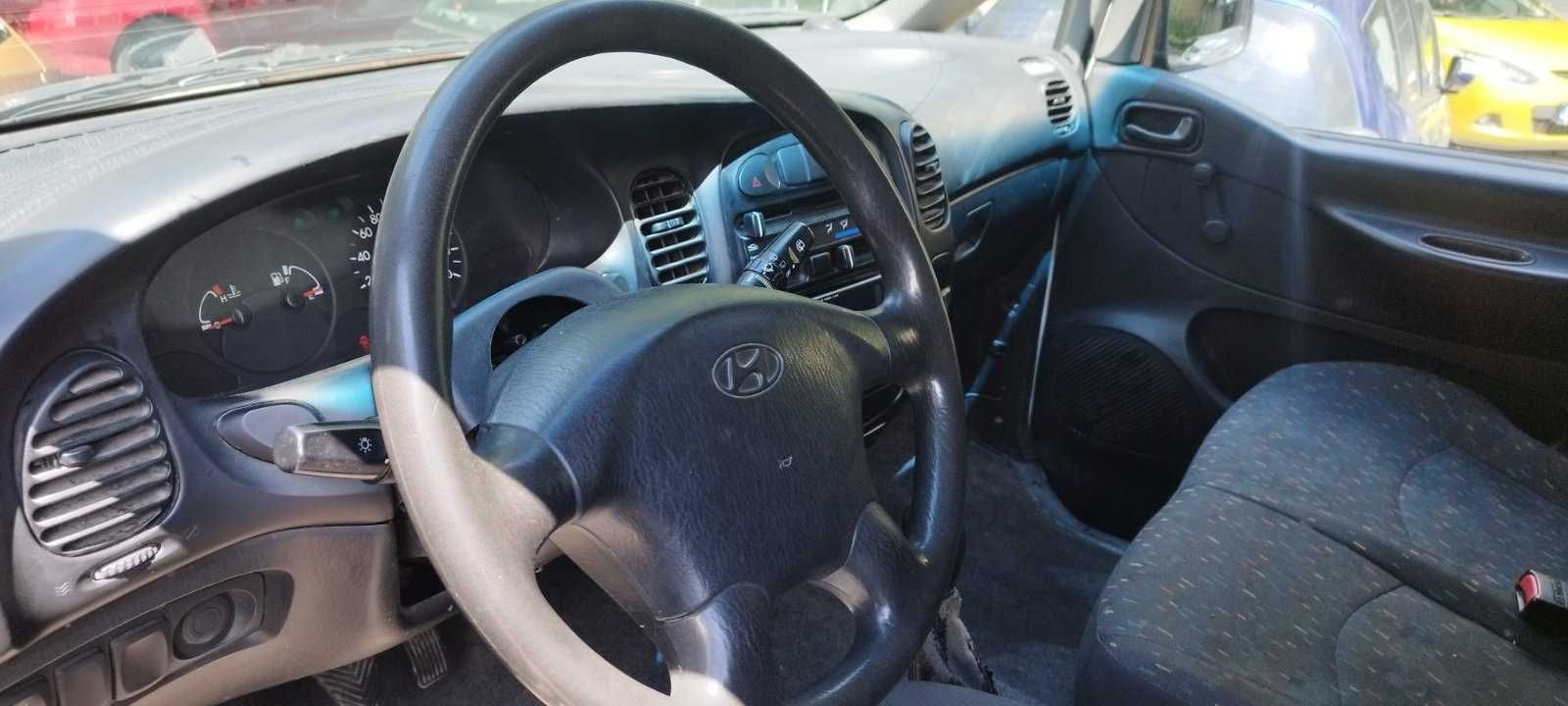 Продавам товарен Hyundai H1