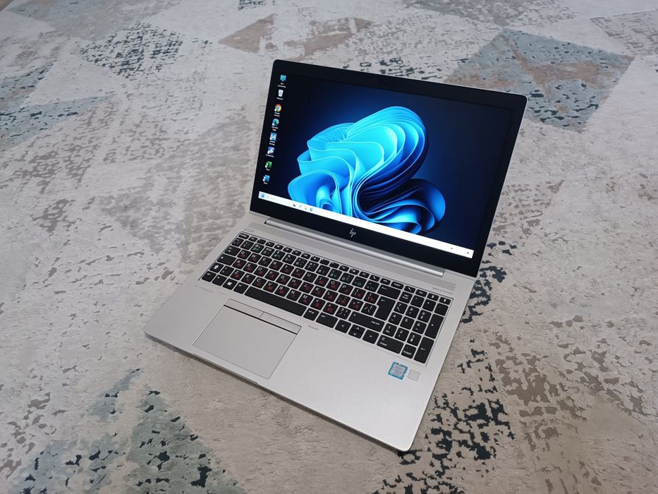 Мощный 8 поколения с SSD, Full HD ноутбук