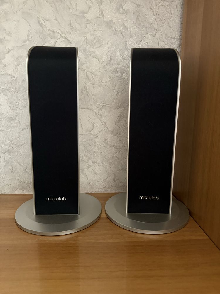 СРОЧНО!! Продам акустическую систему Microlab 2.1