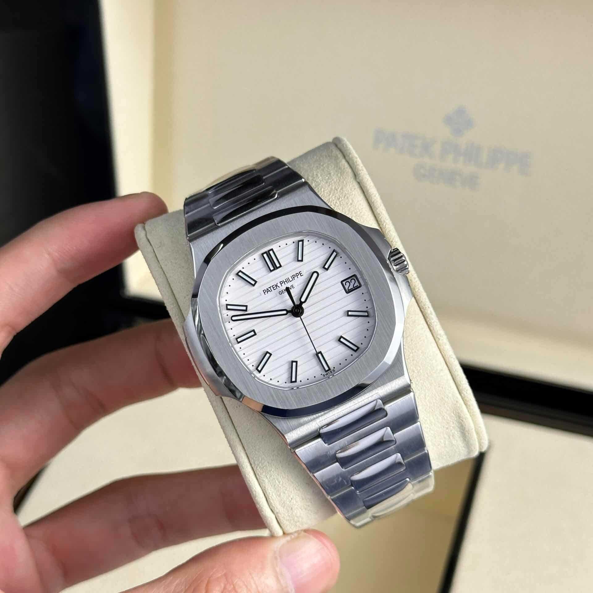 patek philippe nautilus collectie silver