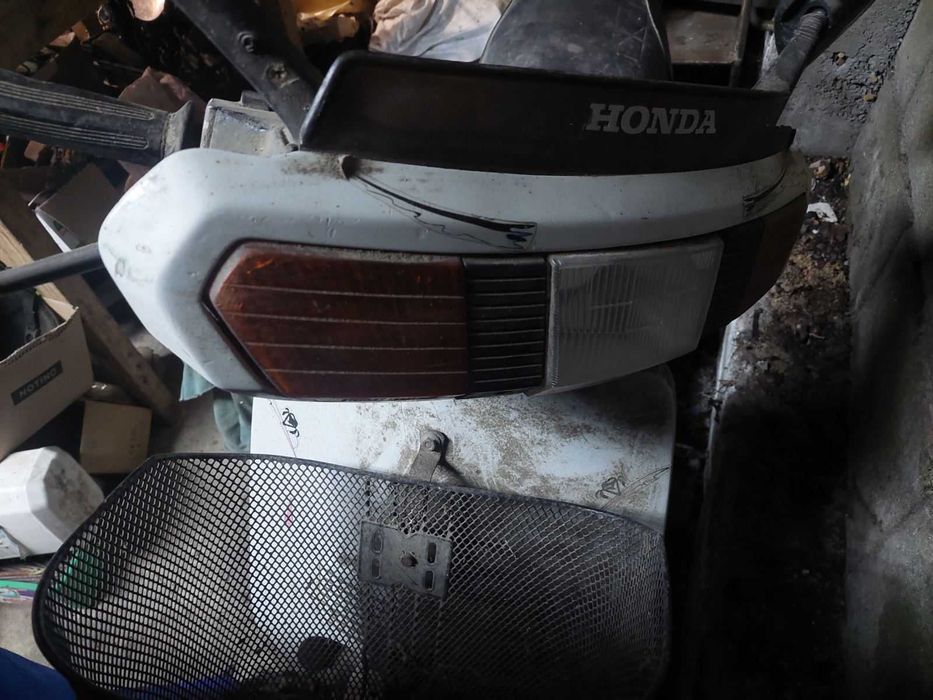 Honda Lead 50 AF01 – цяла или на части