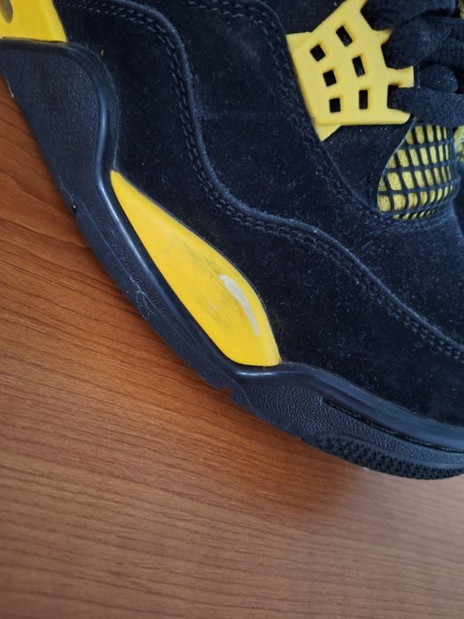 Air Jordan 4 retro Thunder