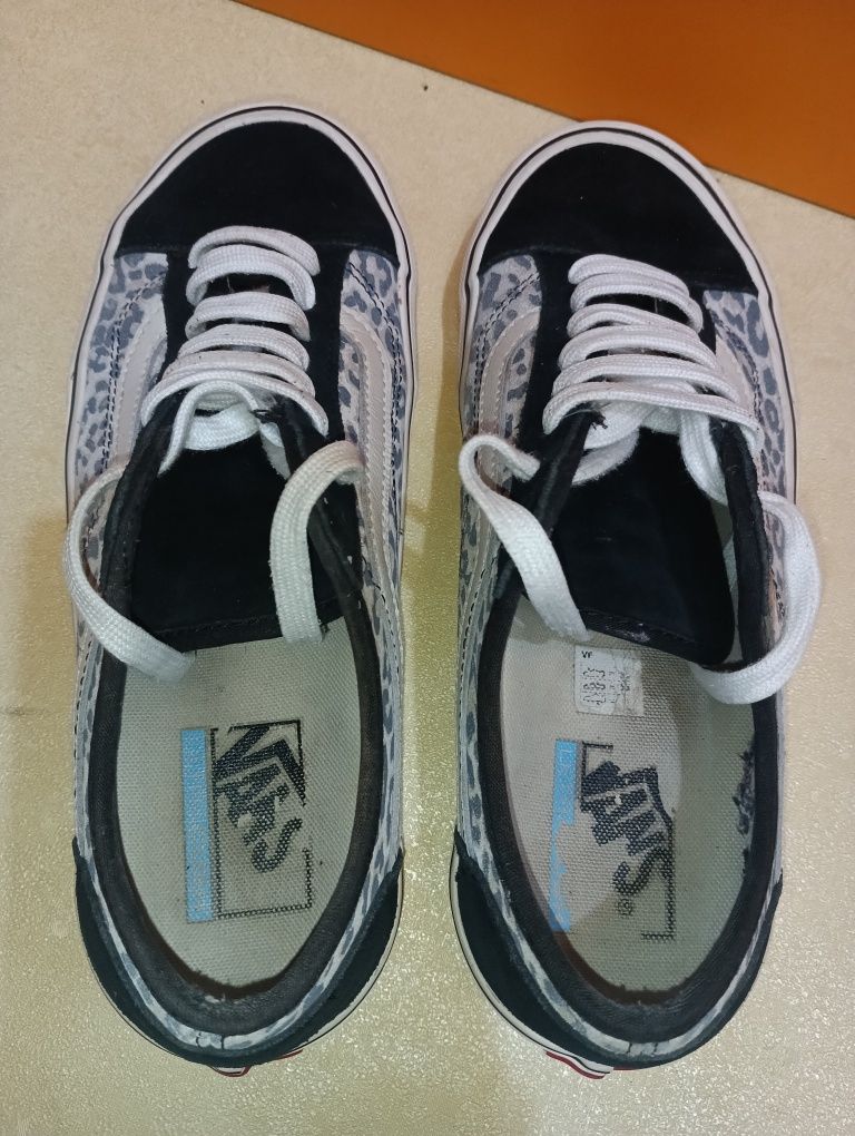 Vans N 40 кожени - 29 лв
