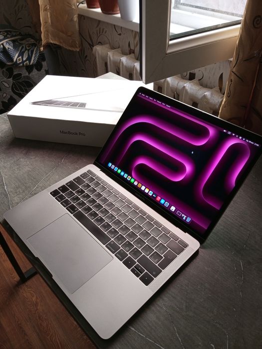 Space Grey" Apple MacBook PRO Full - комплект оригинал.