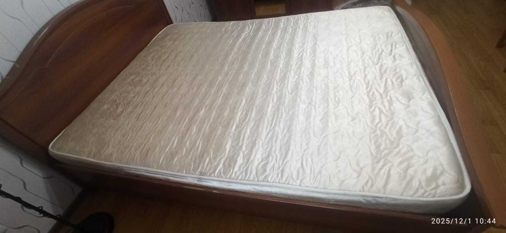 Матрас на двухспальную кровать 160*200