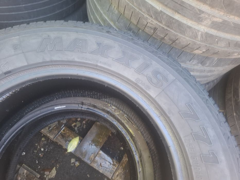 Vand 2 anvelope 255 60 18 bune m+s mixte dot 2021