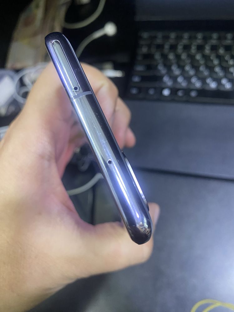 Samsung s20+ sotiladi