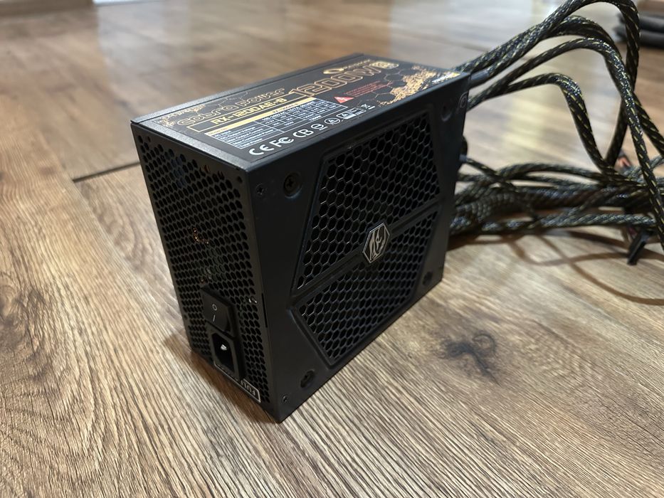 Захранване 1200 вата Raidmax cobra series 80 plus Gold