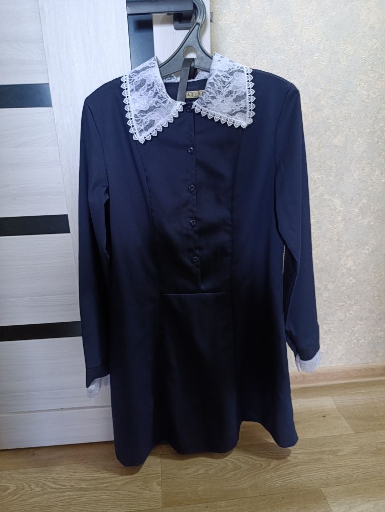 Продам школьную форму