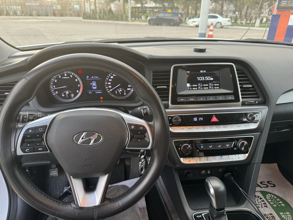 Hyundai Sonata 2019 год Автомат 2.0 мотор Родная краска