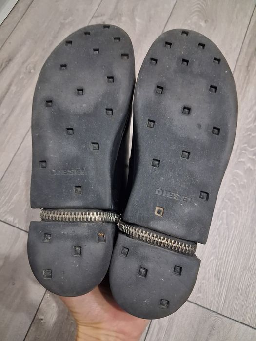 Adidasi Diesel marime 44. Piele naturala