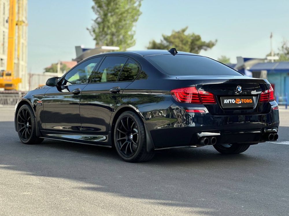 BMW 535Xi F10 2011 год