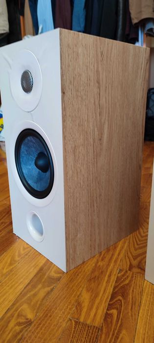 Boxe Focal Chora 806