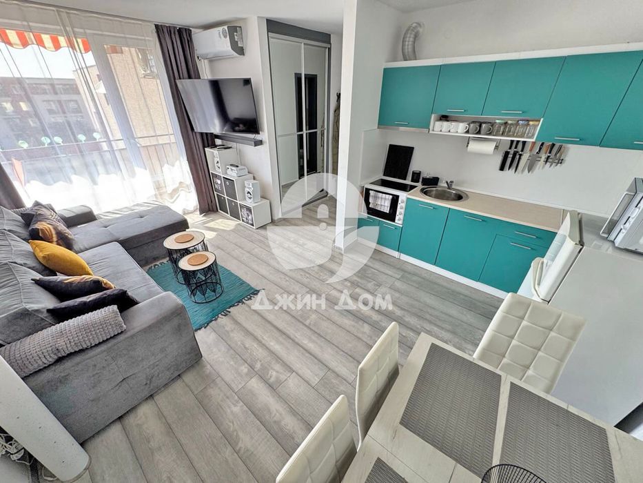 Продава се Двустаен апартамент в к.к. Слънчев бряг - 57 кв.м за 1290 €/кв.м - Снимка #4