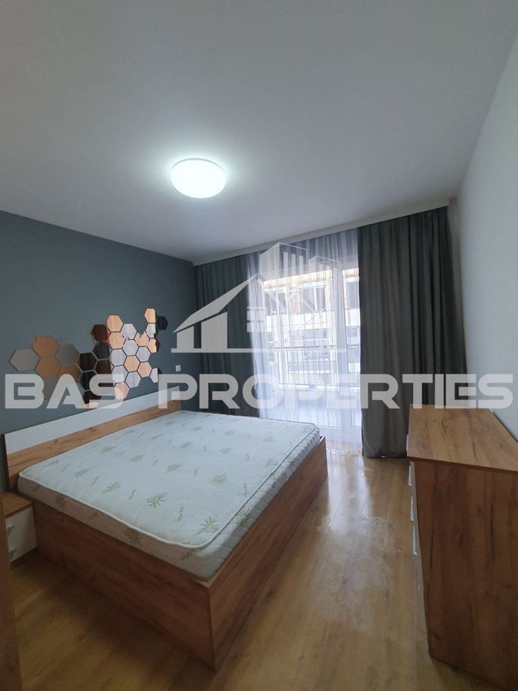 Дава се под наем Двустаен апартамент в София, Кръстова вада - 65 кв.м за 750 € - Снимка #4