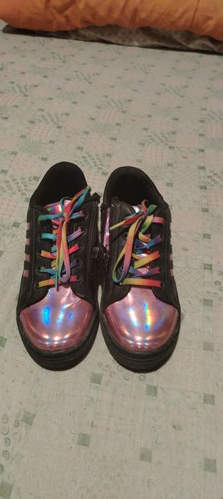 Запазени, в добро състояние удобни