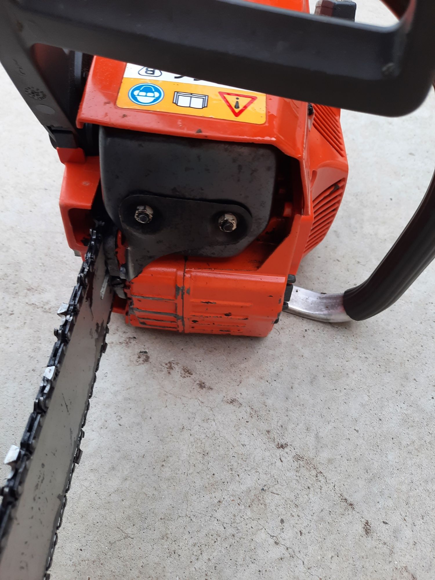 Vând 2 drujbe Aduse din afara husqvarna 55 si sthil 200