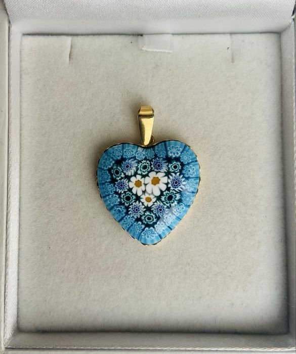 Pandantiv-inima Millefiori din argint aurit cu sticla de Murano