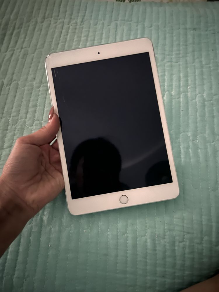 Ipad mini 3 продаю срочно