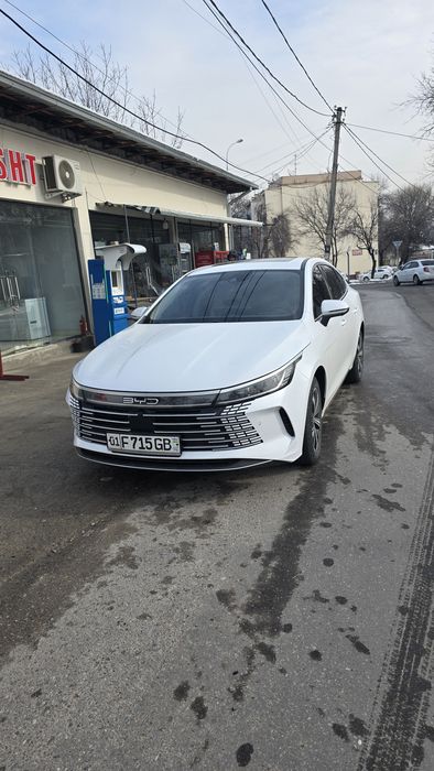 Опытный водитель с личным авто.