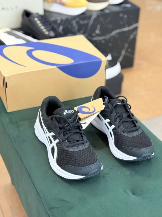 Дамски маратонки ASICS