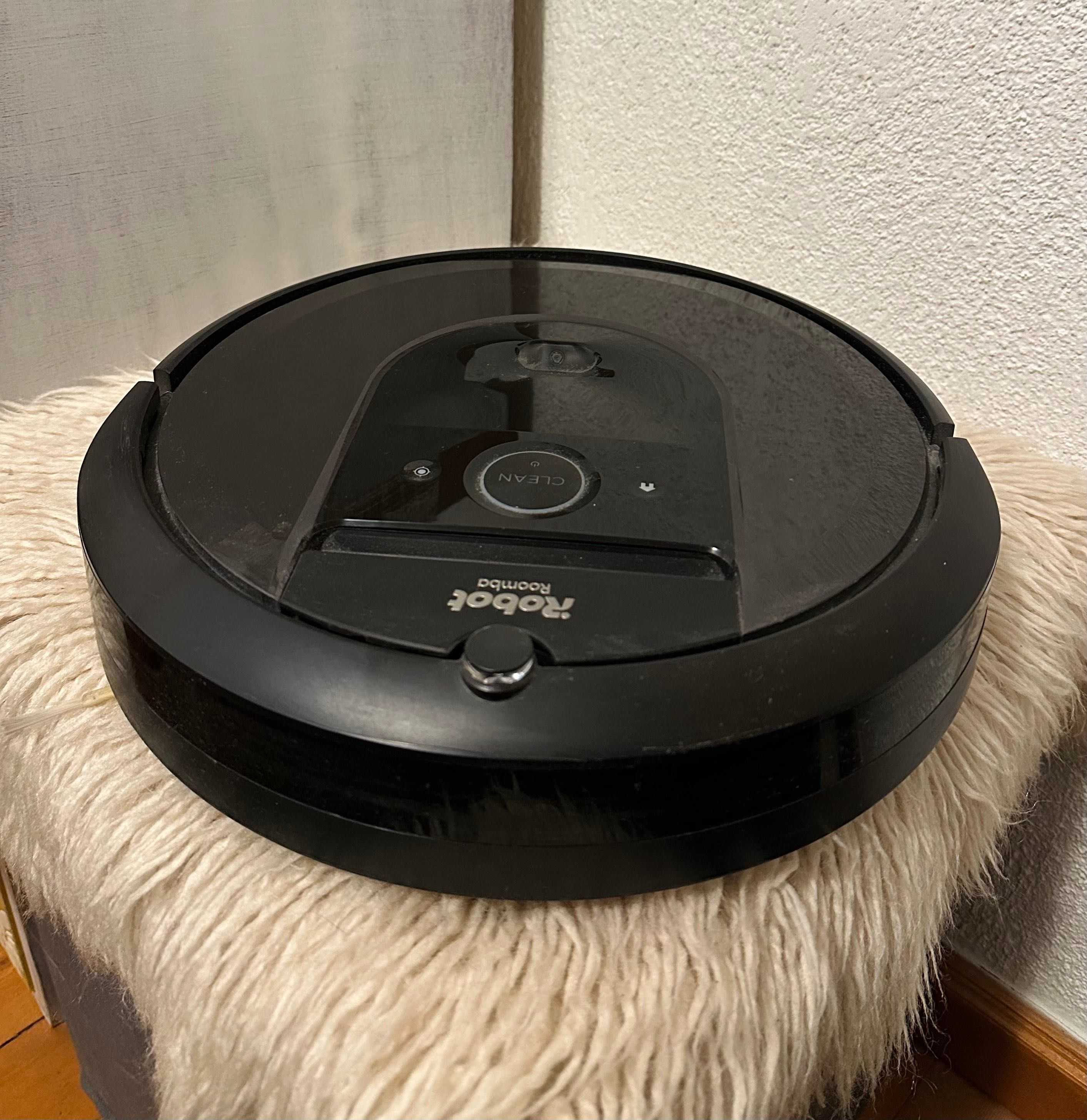 Прахосмукачка робот IROBOT ROOMBA I7 black i715840