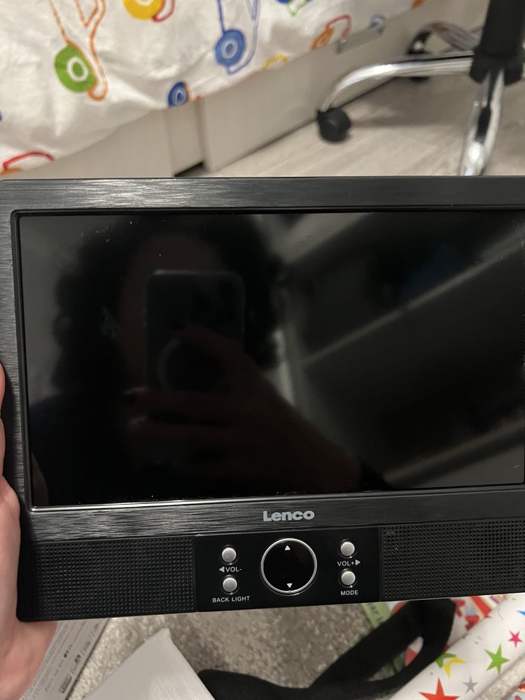 Dvd player portabil