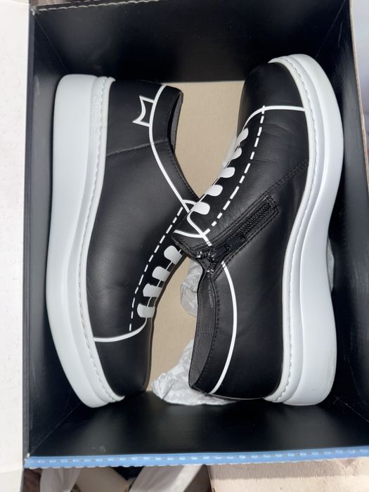 Camper чисто нови номер 37