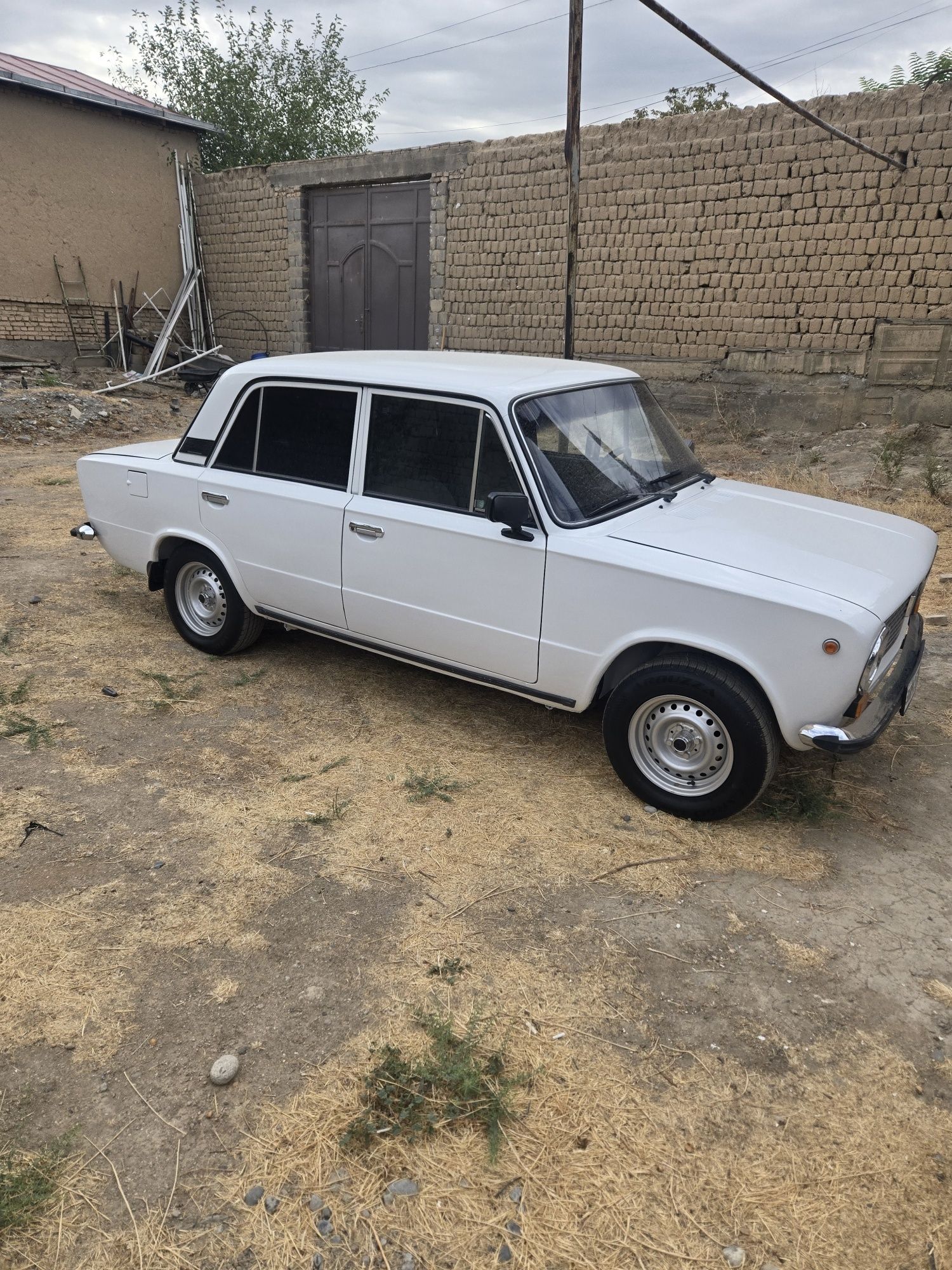 Asalomu aleykum srochni jiguli sotiladi gaz 21011